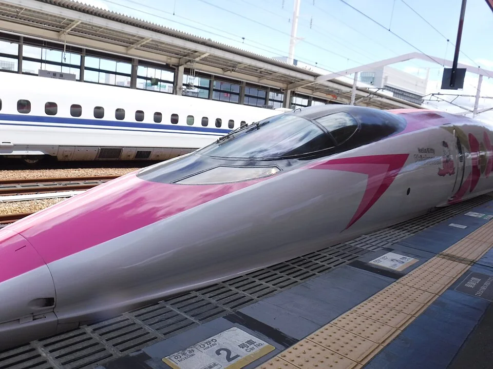 HELLO KITTY 500 Series Shinkansen