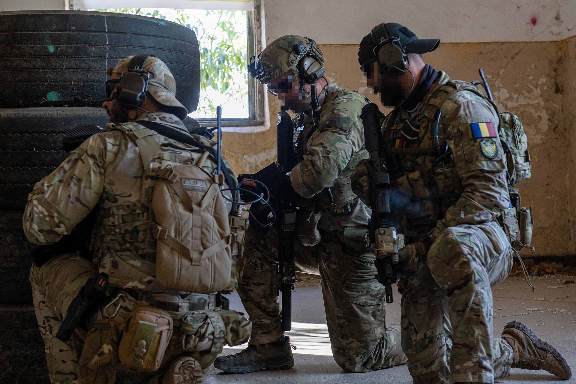 Naval Special Warfare CQC training 01