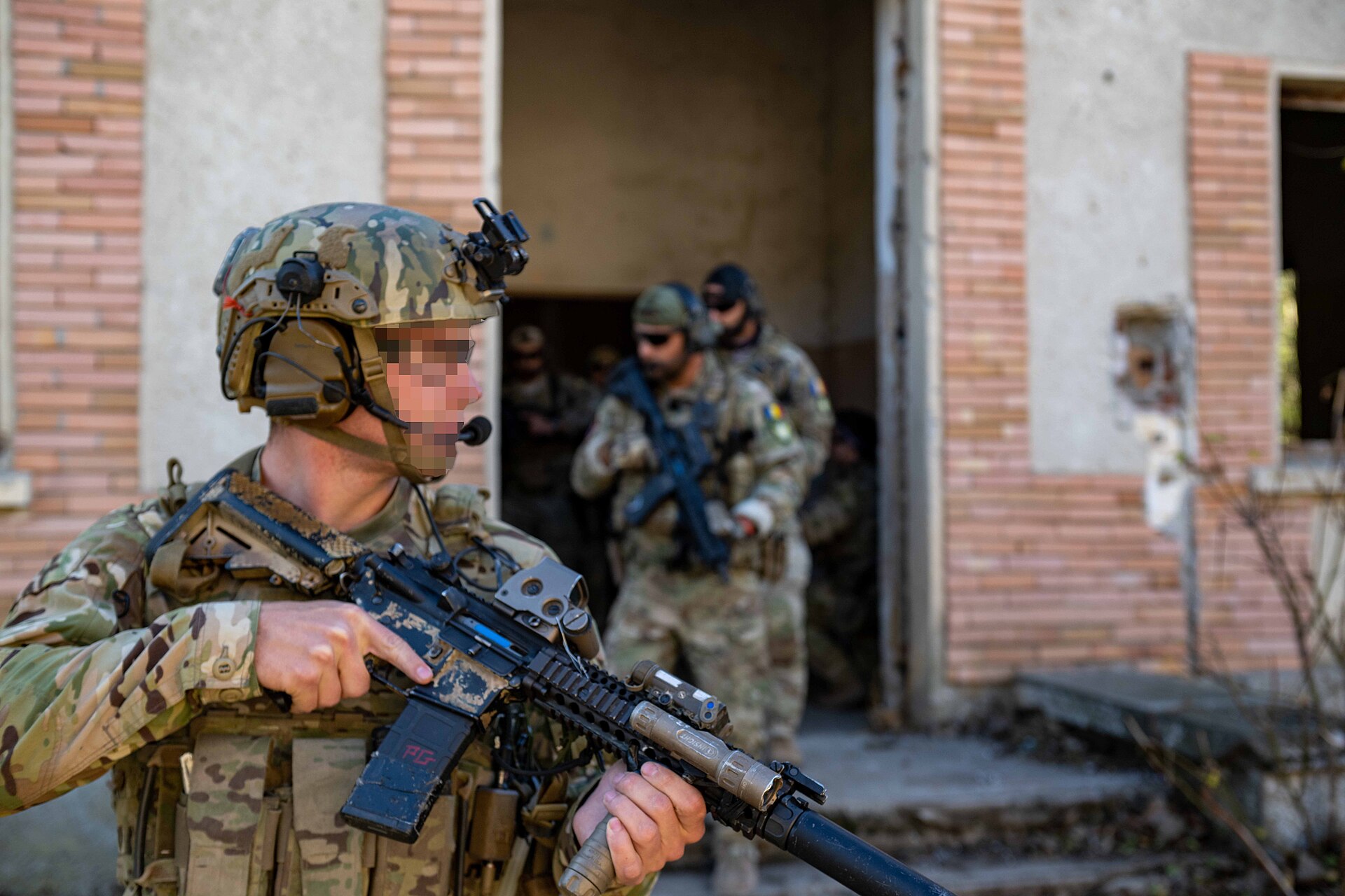 Naval Special Warfare CQC training 02