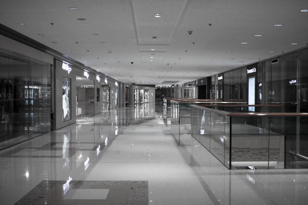 Hong Kong: Empty Mall